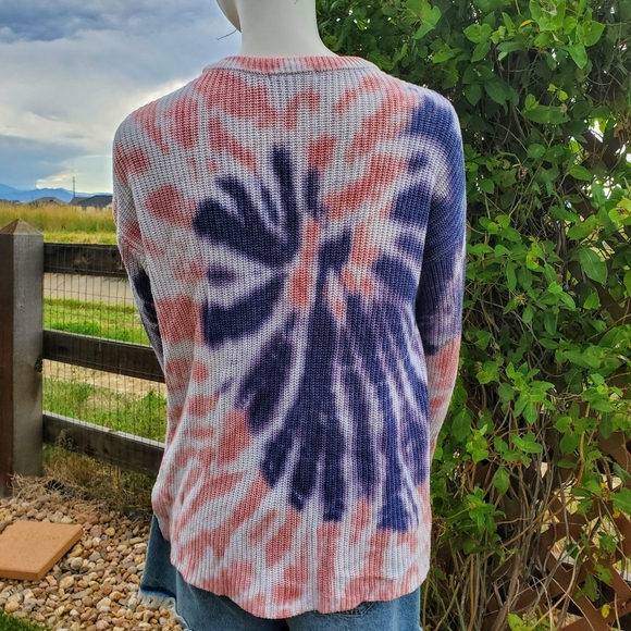 Belle by Belldini Women's Tie-Dye Crew Neck Sweater Size Small NWOT - Picture 12 of 16